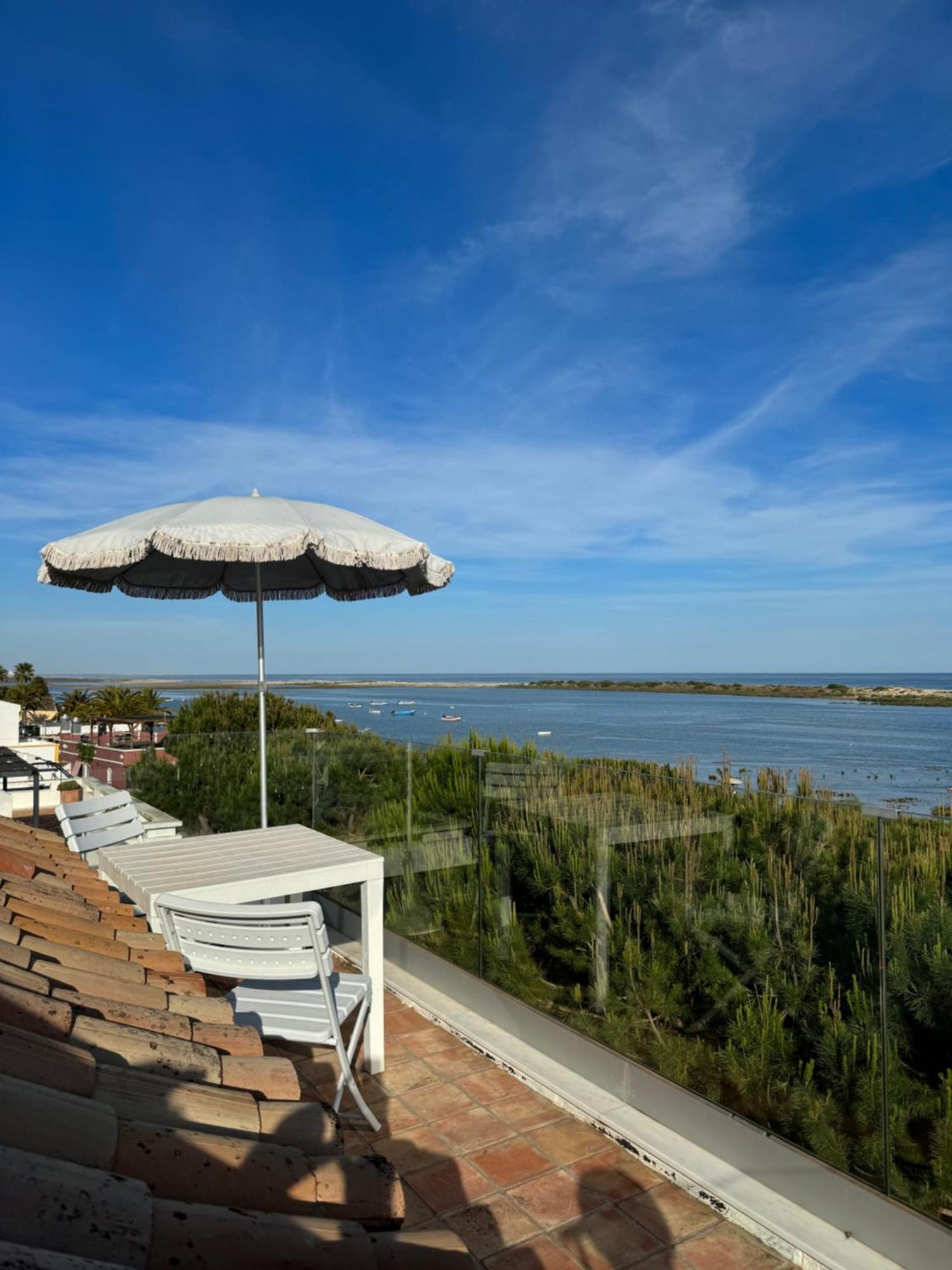 The House Roof Appartement